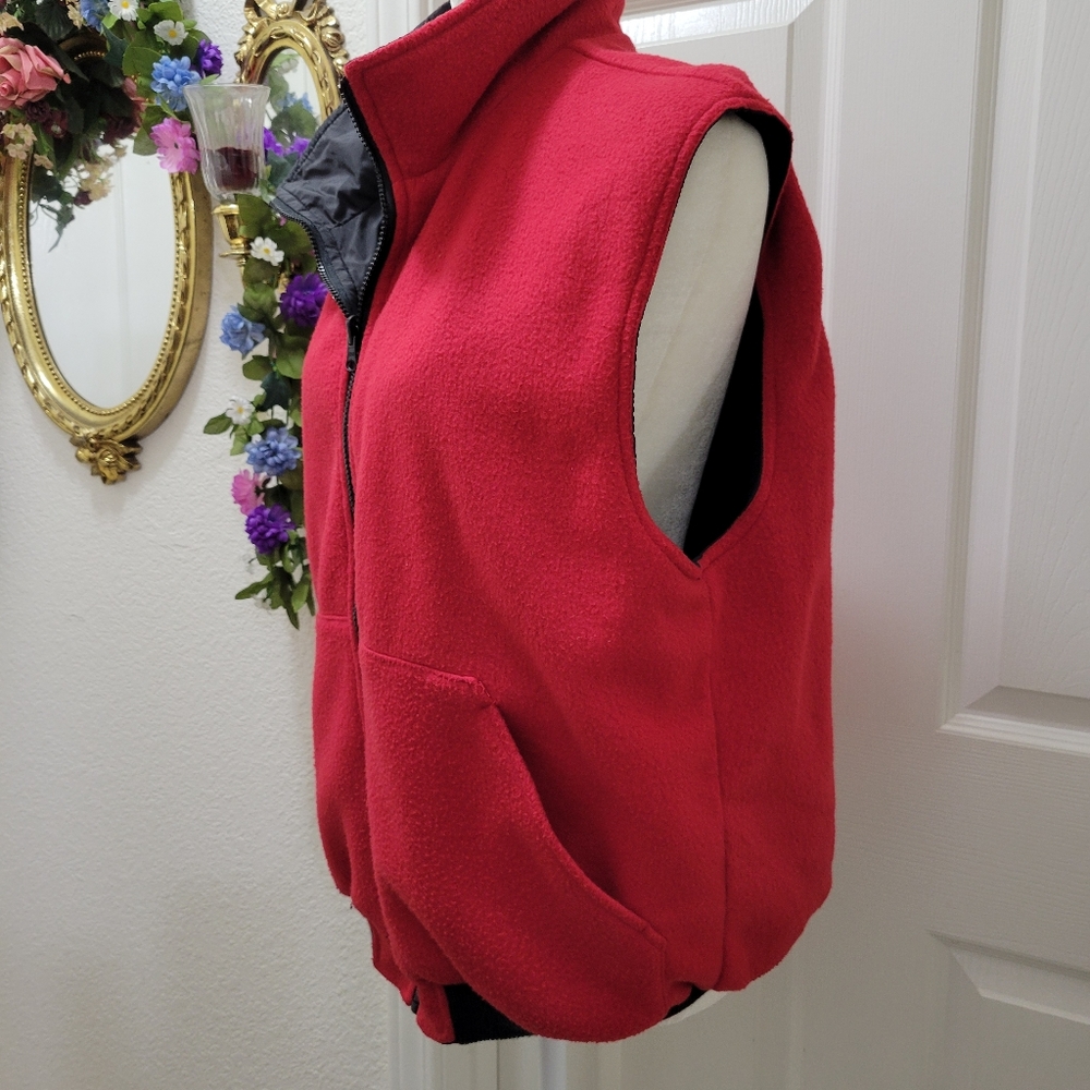Vest - Picture 8 of 9